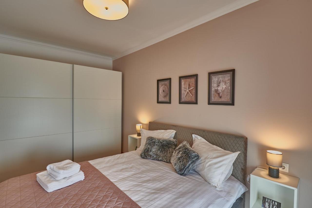 Stylish Place In The Heart Of Cluj-Napoca Exterior photo